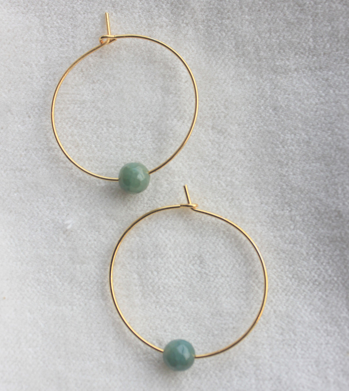Single Bead Agate Hoop