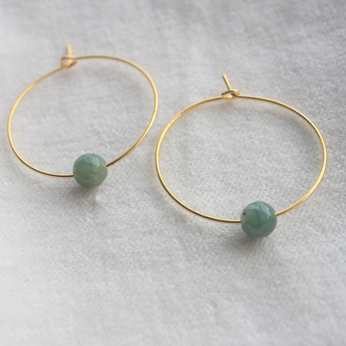 Single Bead Agate Hoop
