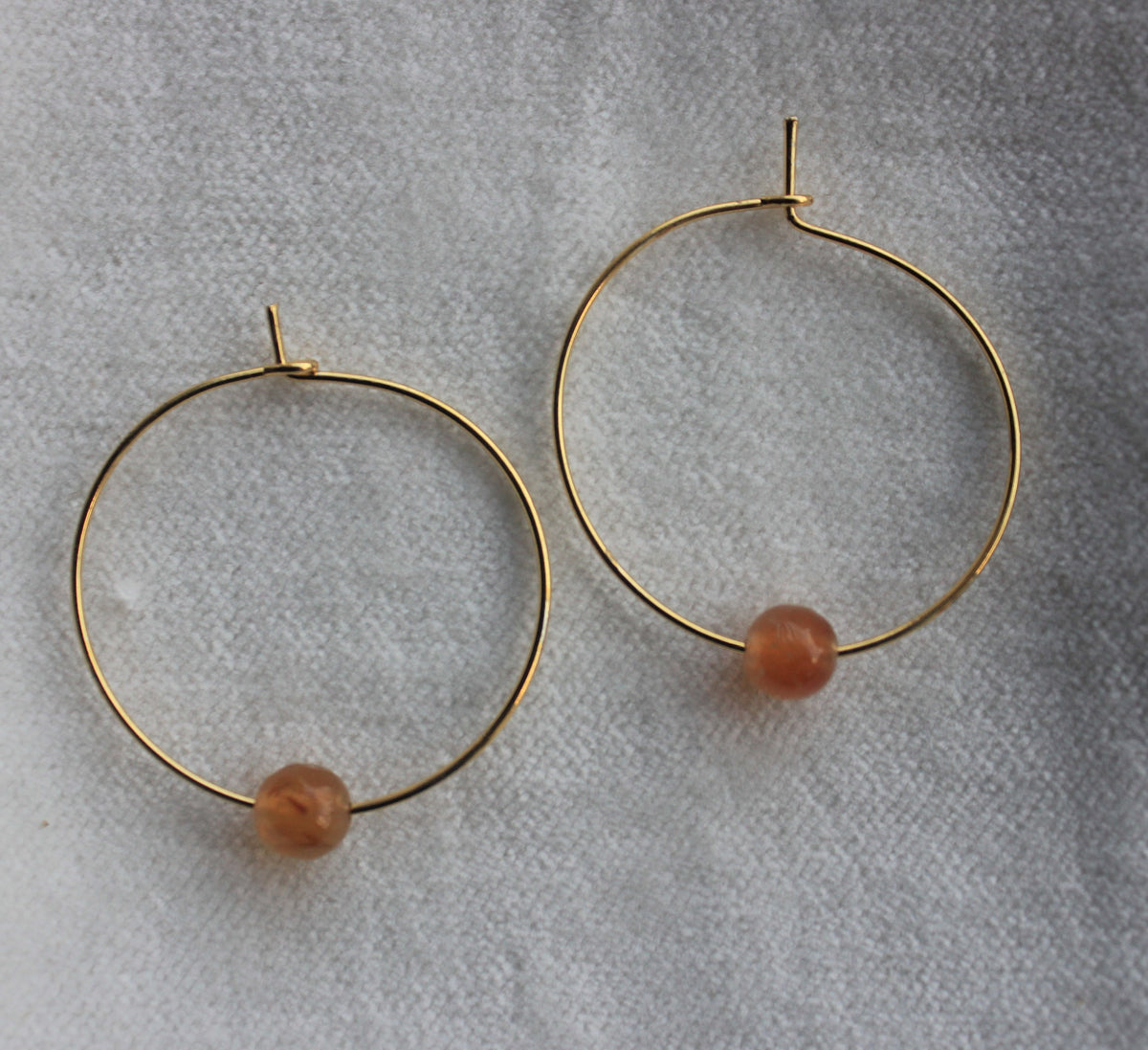 Single Bead Agate Hoop